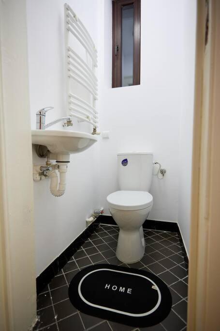 Caragiale Apartment Bukarest Exteriör bild
